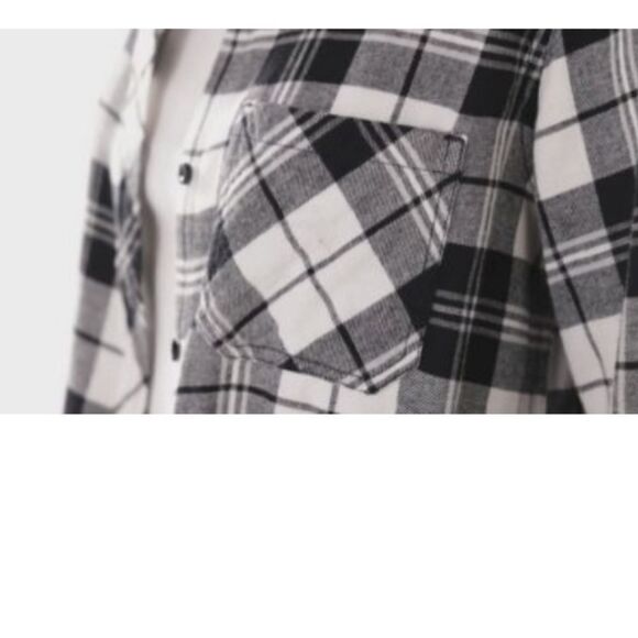 New Gap Ladies Relaxed Fit Flannel black white plaid flannel button small S NWT - Picture 2 of 11